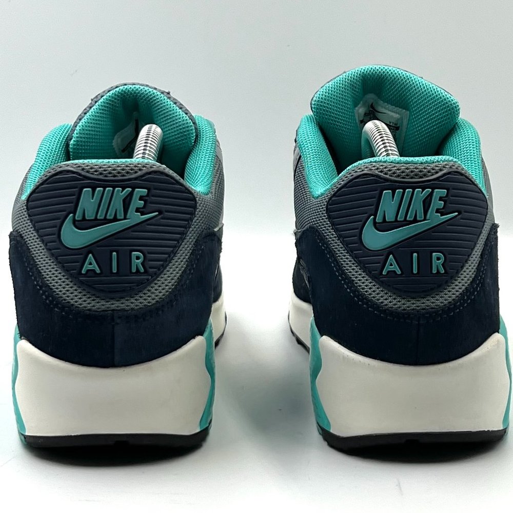 Nike Air Max 90 Essential 'Wolf Grey Blue Graphite' - Picture 3 of 14